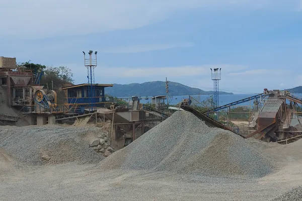 Aggregates crushing plant